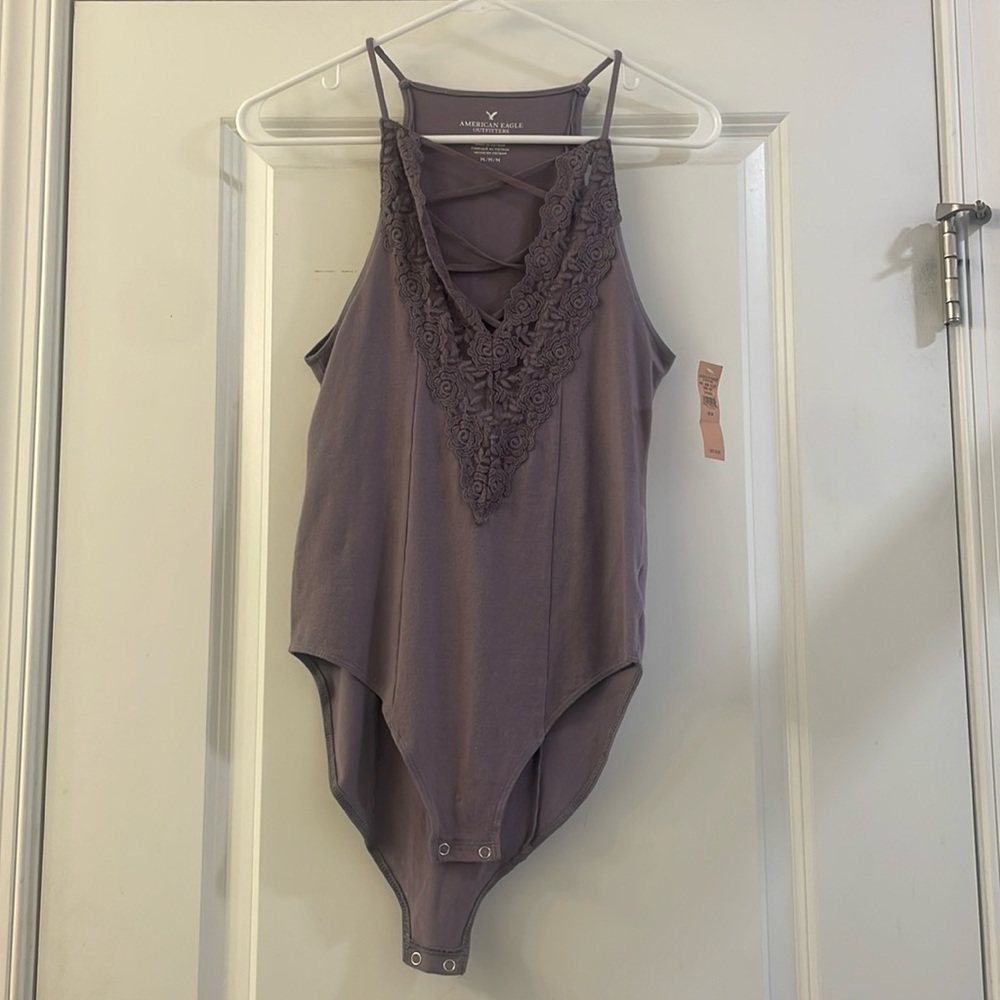 American Eagle size M. Mauve color.